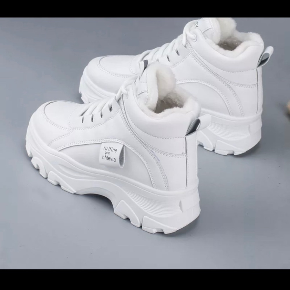 White boot sneakers